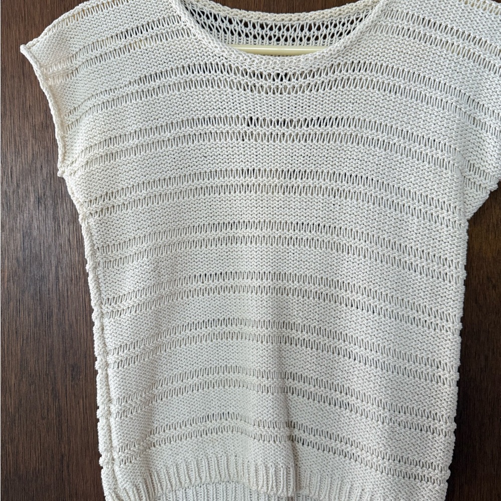 Lightweight Cream Knit Short-Sleeve Top